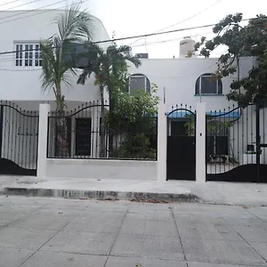 https://thelmar-rooms-cancun.quintano-roohotels.com