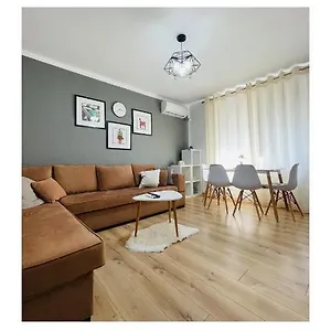 https://luel-central-apartament.hotels-in-tirana.com